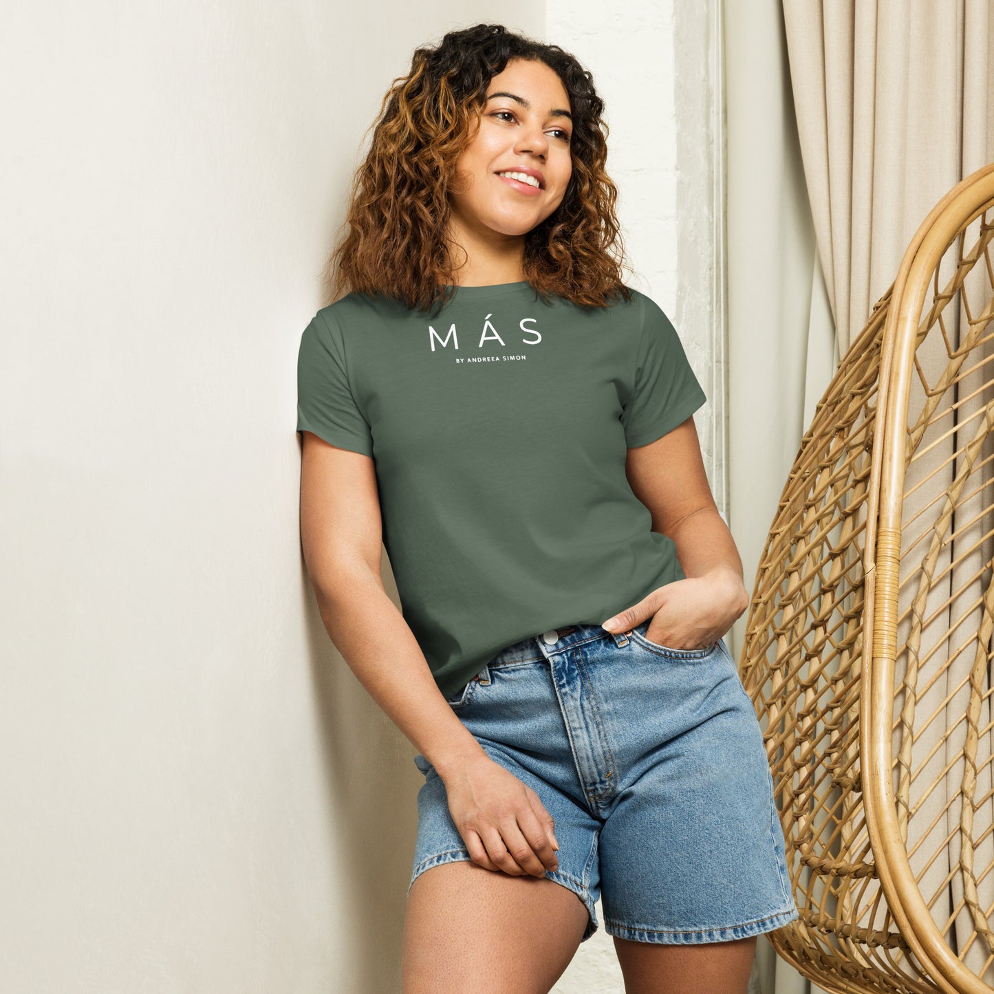 Women’s high-waisted t-shirt